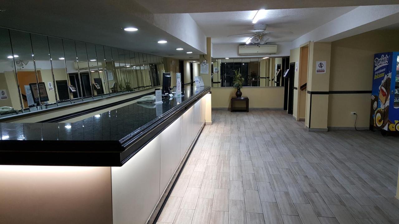 罗马酒店 马塔莫罗斯 外观 照片